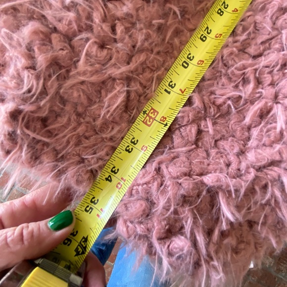 The SOFTEST fuzzy and FUN jacket! Not too thick, fully lined with pockets😍😍 - Picture 6 of 8